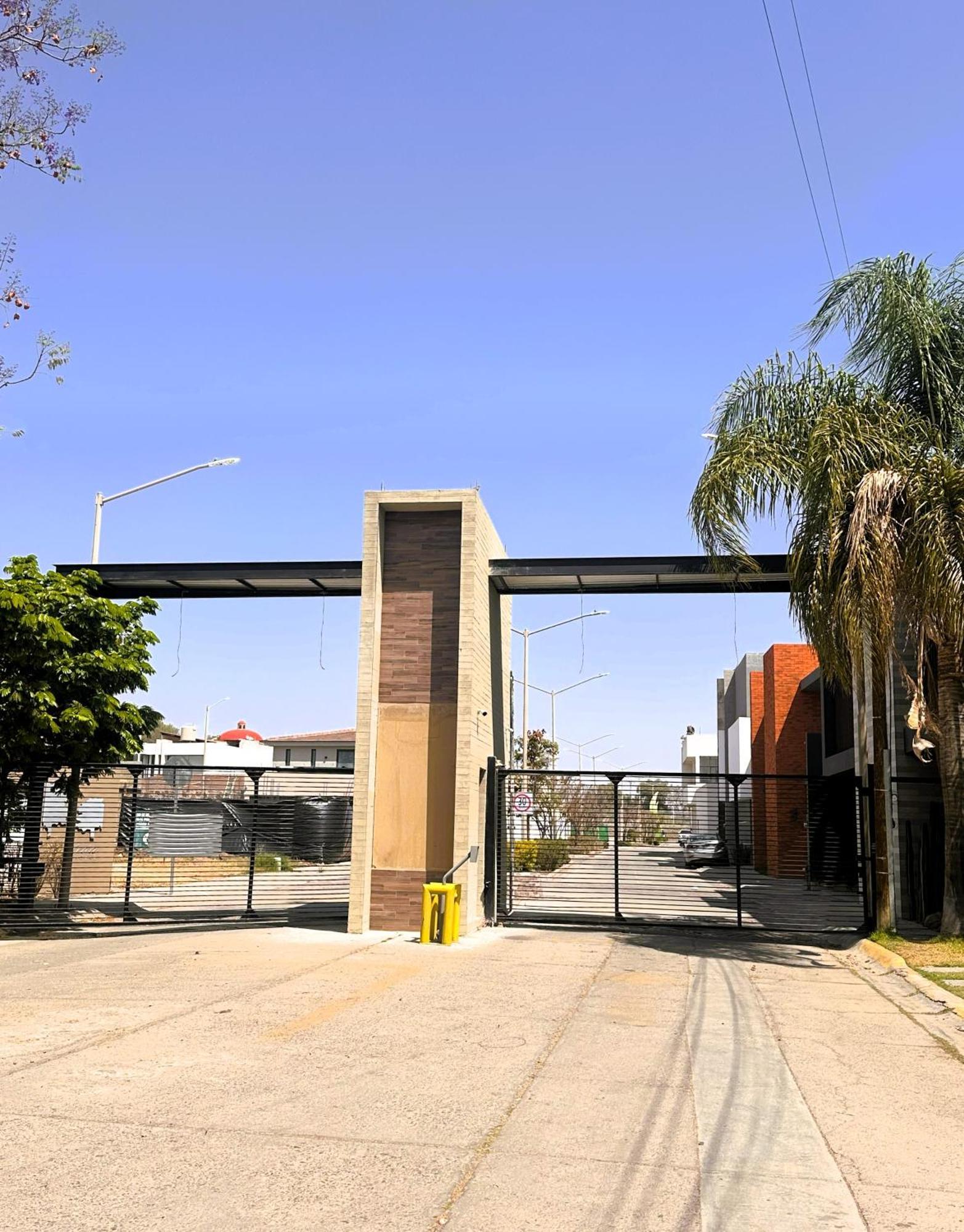 Arboleda 5 Luxury Lofts Aparthotel Silao Exterior foto